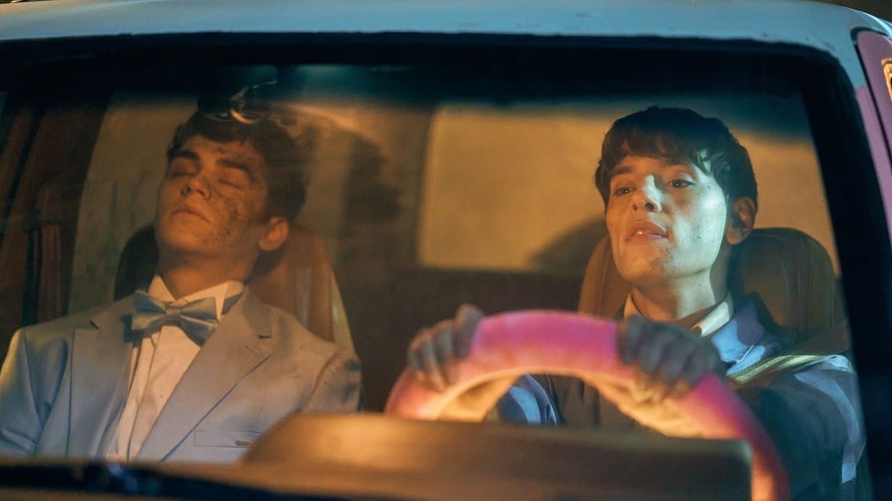 The Loneliest Boy in the Worldの背景画像