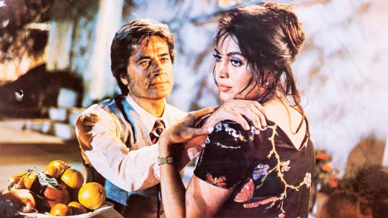 Küskün Çiçekの背景画像