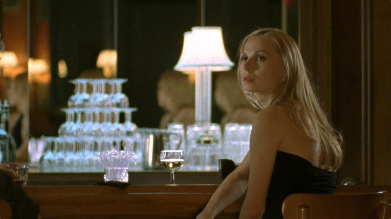 Forty Shades of Blueの背景画像