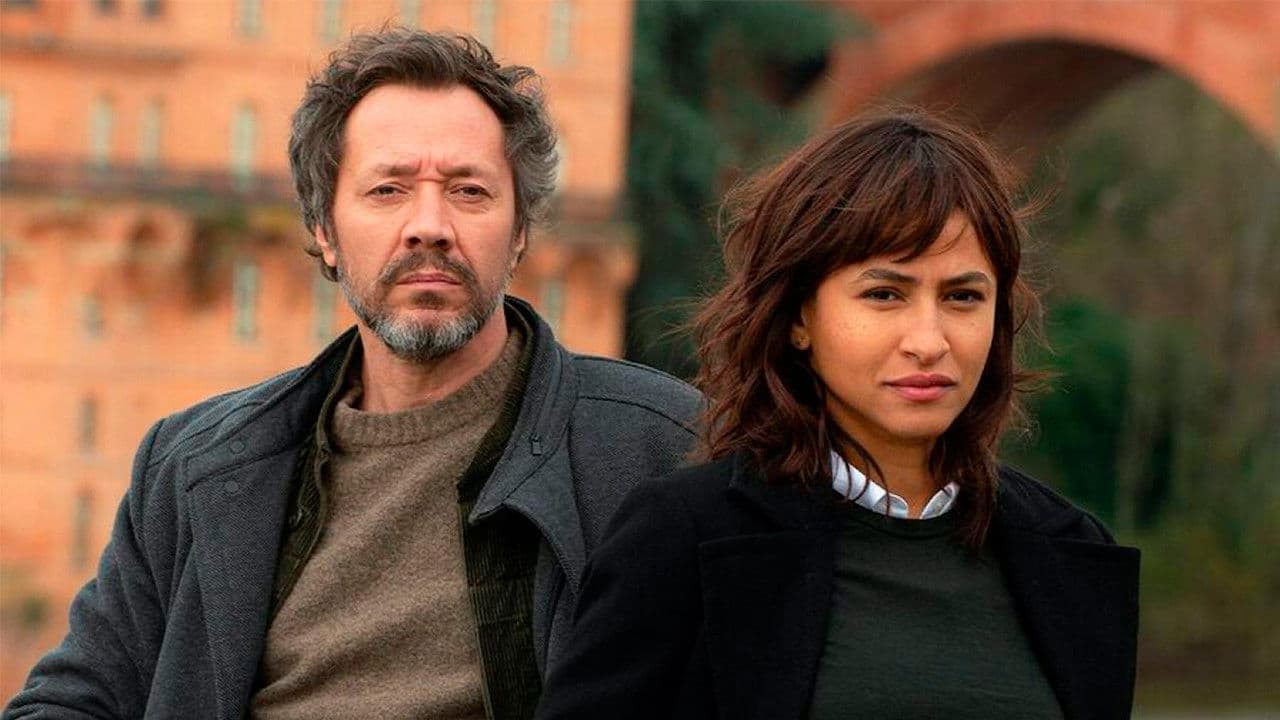 Meurtres à Albiの背景画像