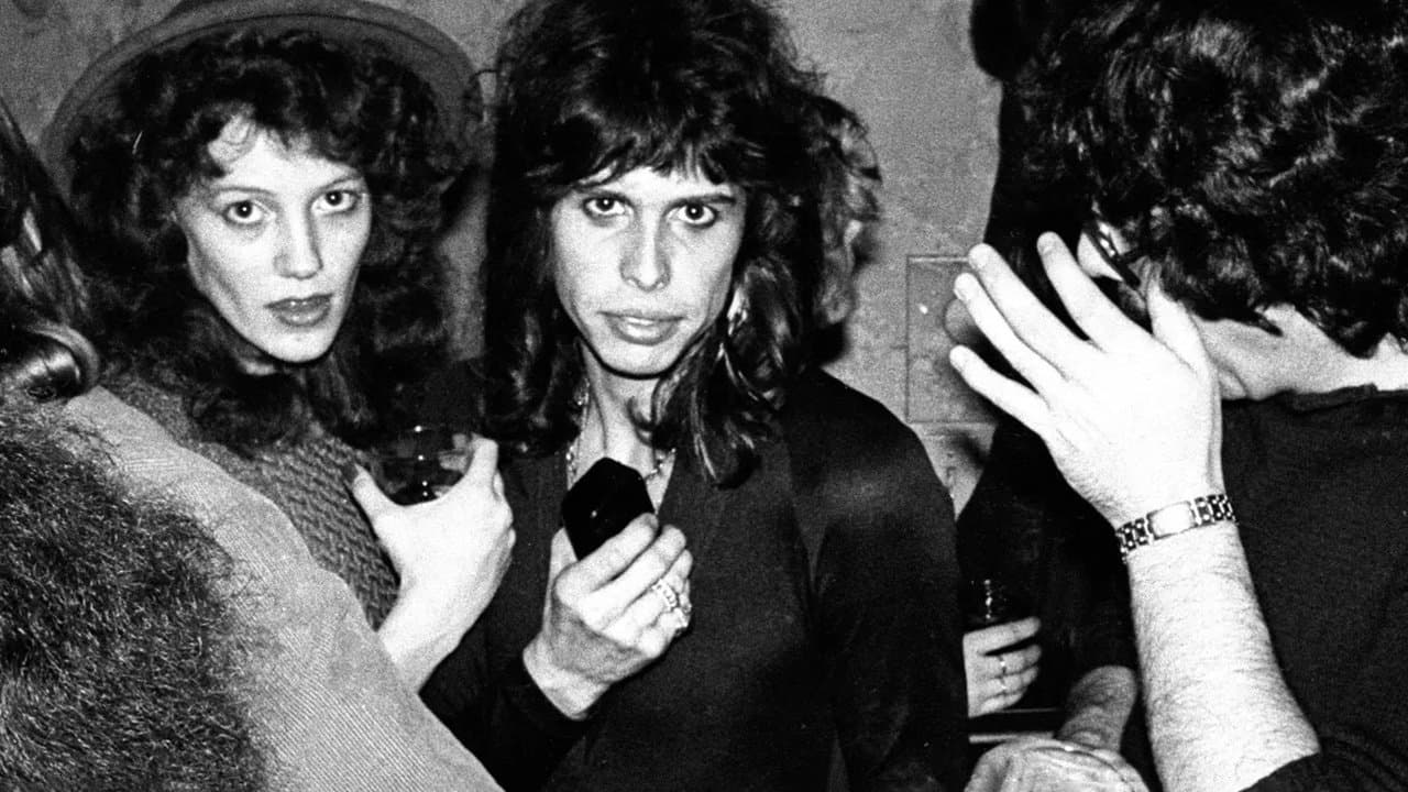 Look Awayの背景画像