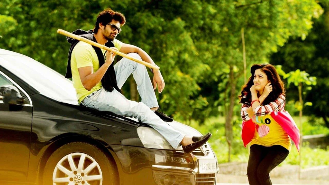 Naa Rakumarduの背景画像