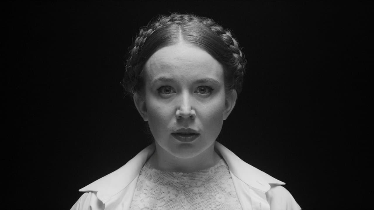 Zrcadla ve tměの背景画像