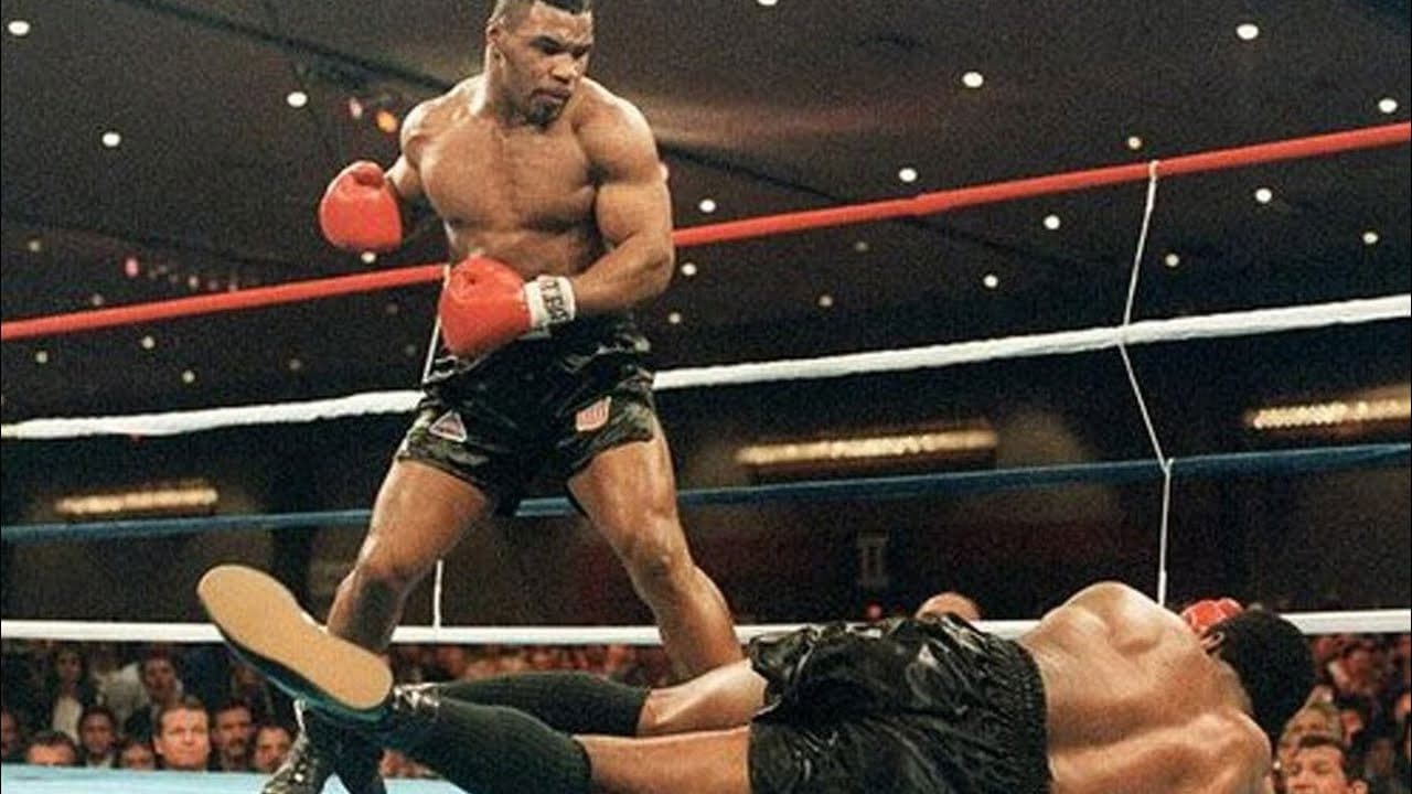 Mike Tyson - Heavyweight Fightsの背景画像