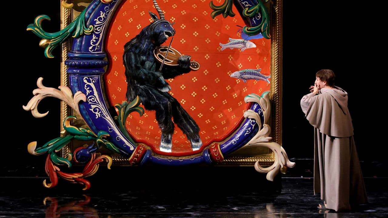 La Scala: The Name Of The Roseの背景画像