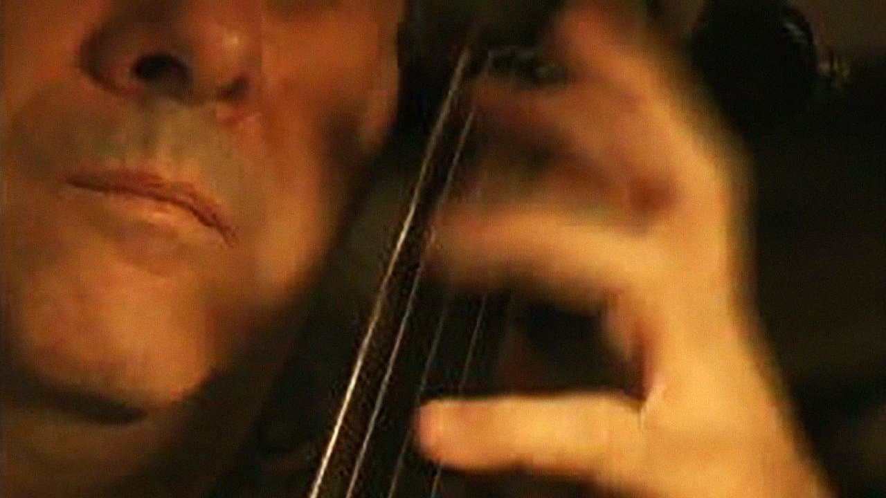 The Cellistの背景画像