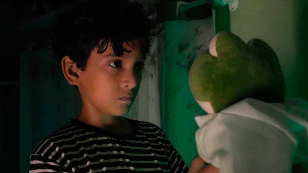 Luiz Miguel contra o Monstro do Pântano: Em busca do banheiro no fim do corredorの背景画像