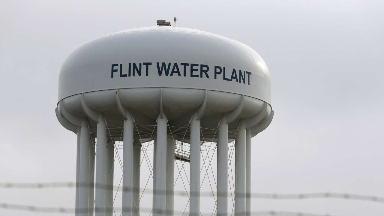 Flintの背景画像