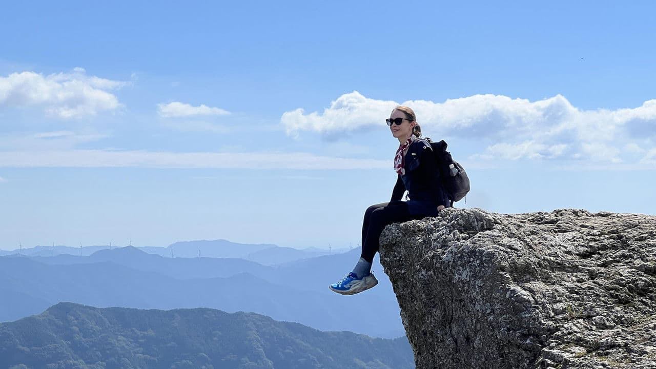 登山で頂きメシ！の背景画像