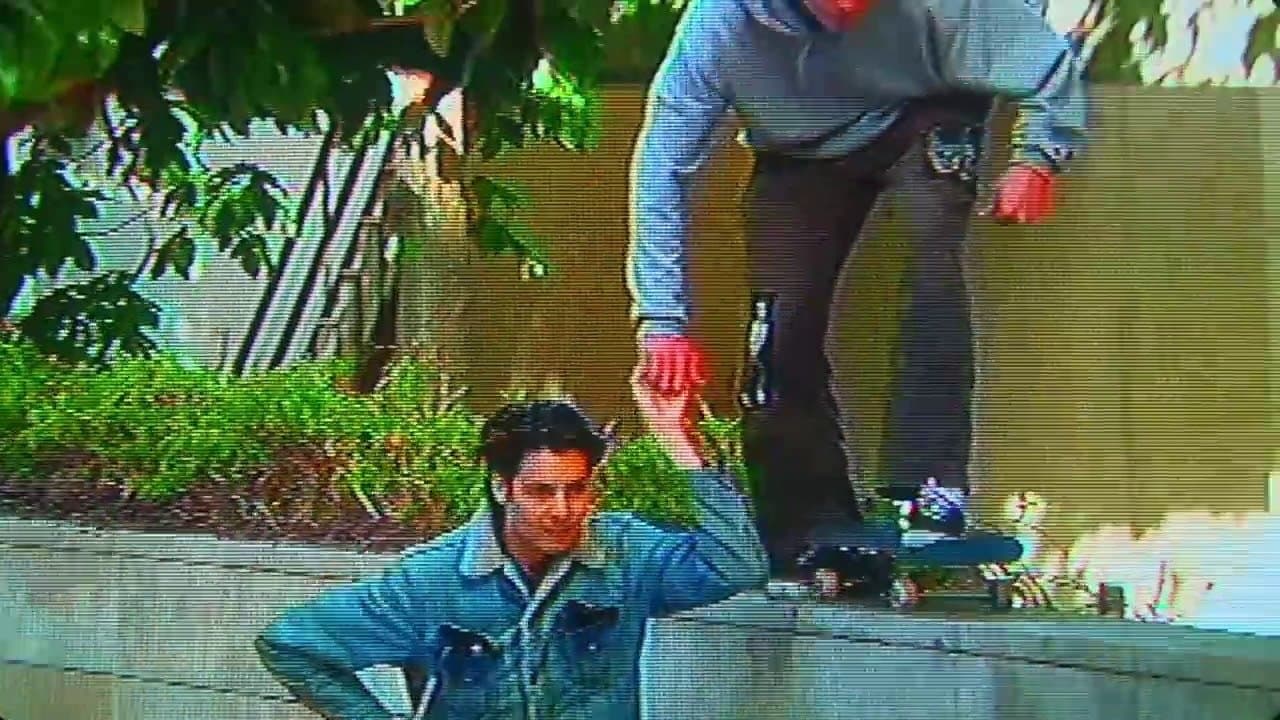 FA World Entertainment – Dancing On Thin Iceの背景画像