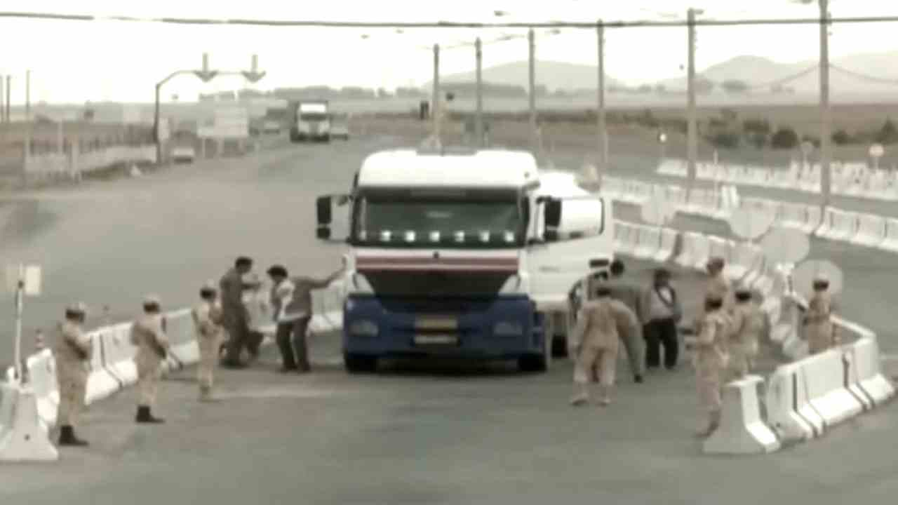 المعبر الحدوديの背景画像