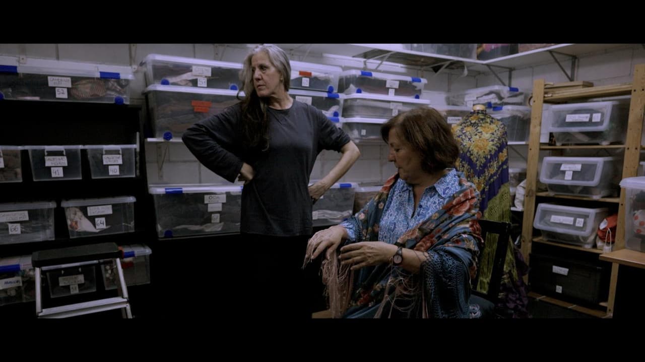 Carmen y María. Dos caminos y una miradaの背景画像