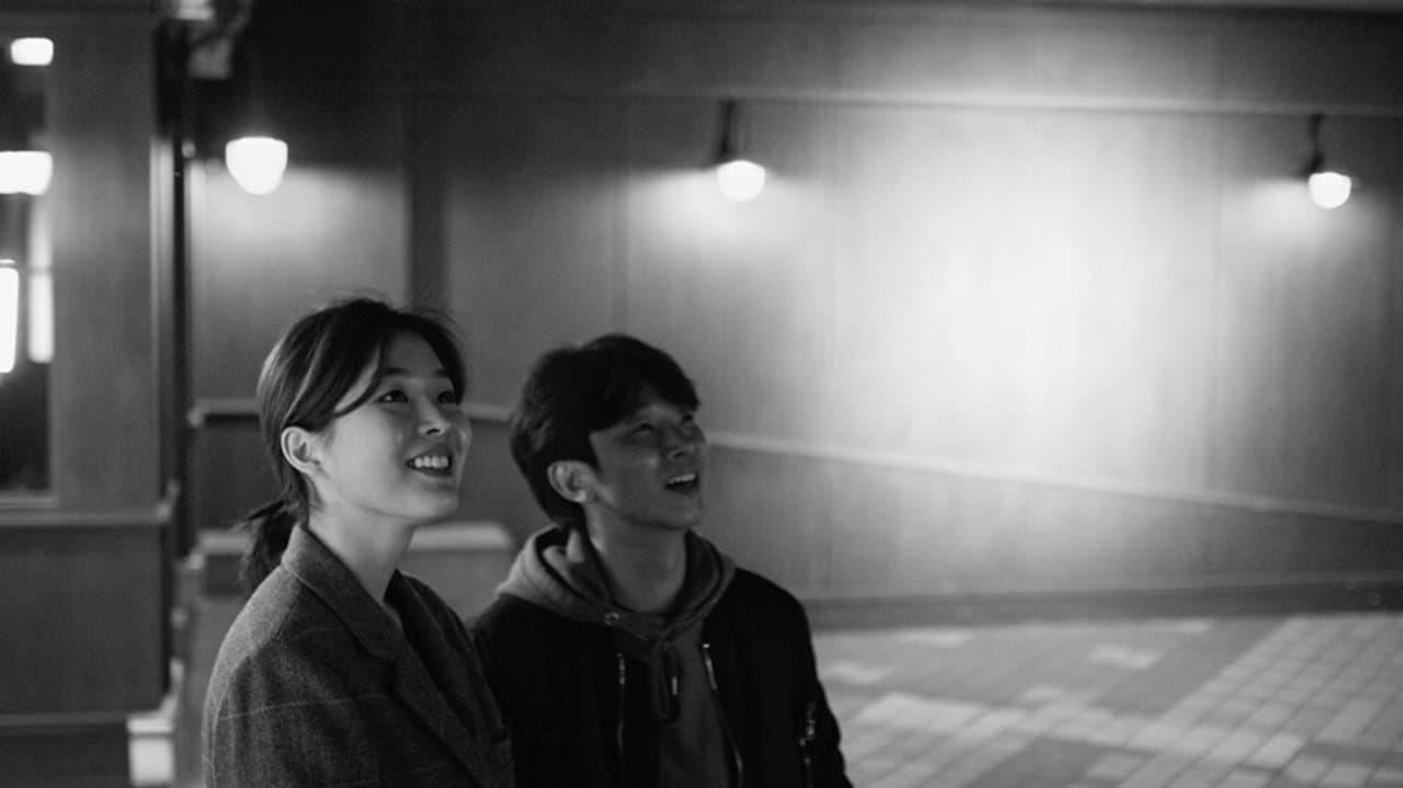 아워 미드나잇の背景画像