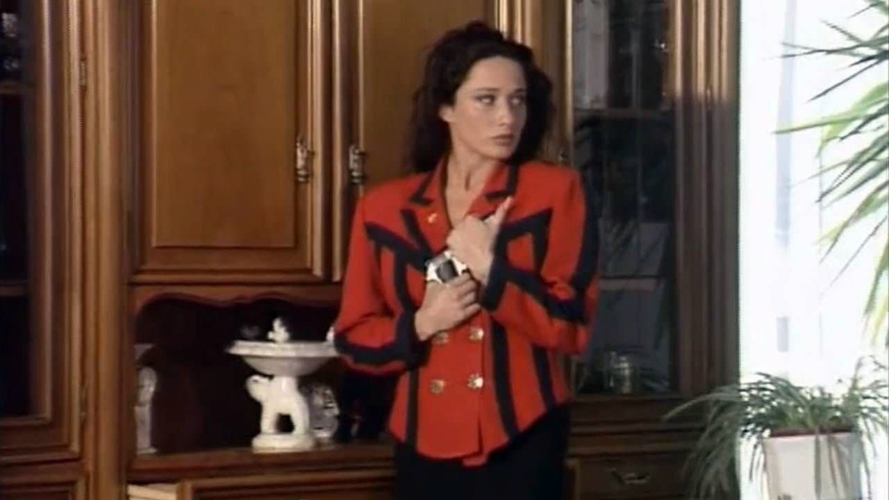 Una calda moglie infedeleの背景画像