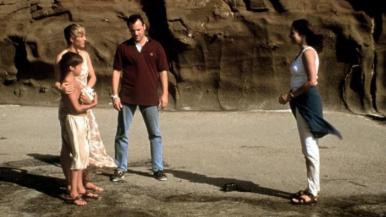 Lost in the Bermuda Triangleの背景画像