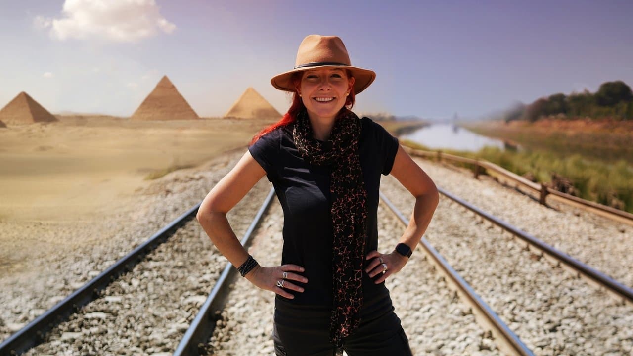 Ancient Egypt by Train with Alice Robertsの背景画像