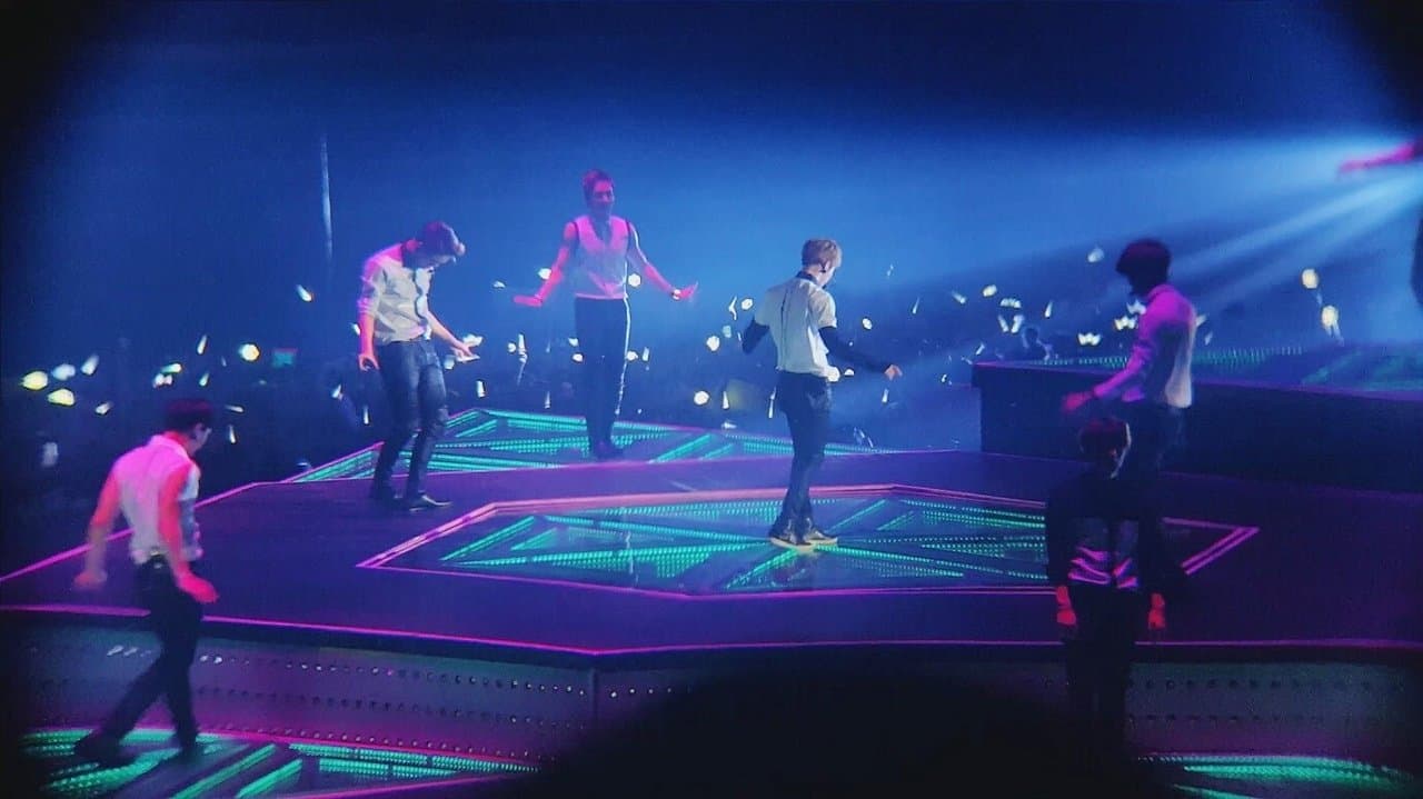 EXO PLANET #2 The EXO'luxion in Seoulの背景画像
