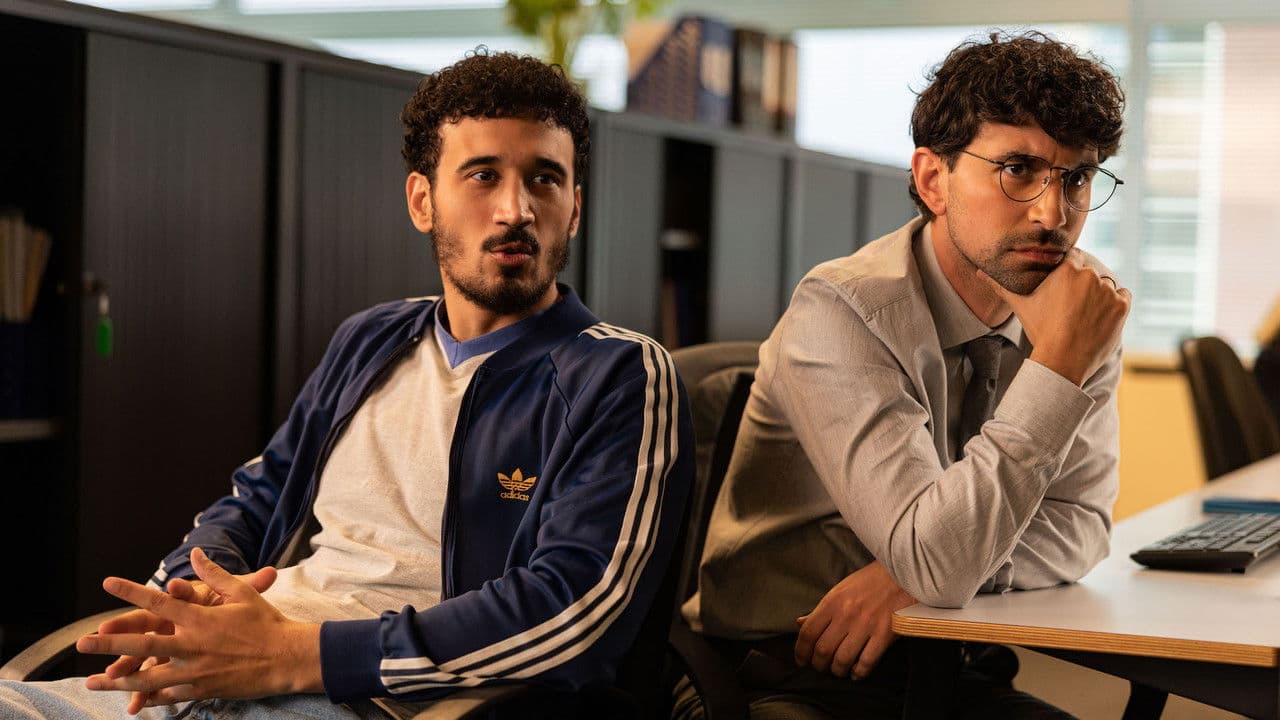 Mr. & Mrs. Aslanの背景画像