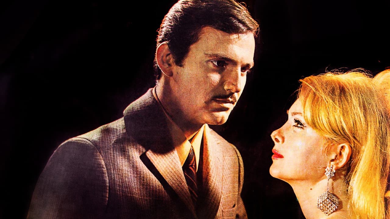 Ömrümün Tek Gecesiの背景画像