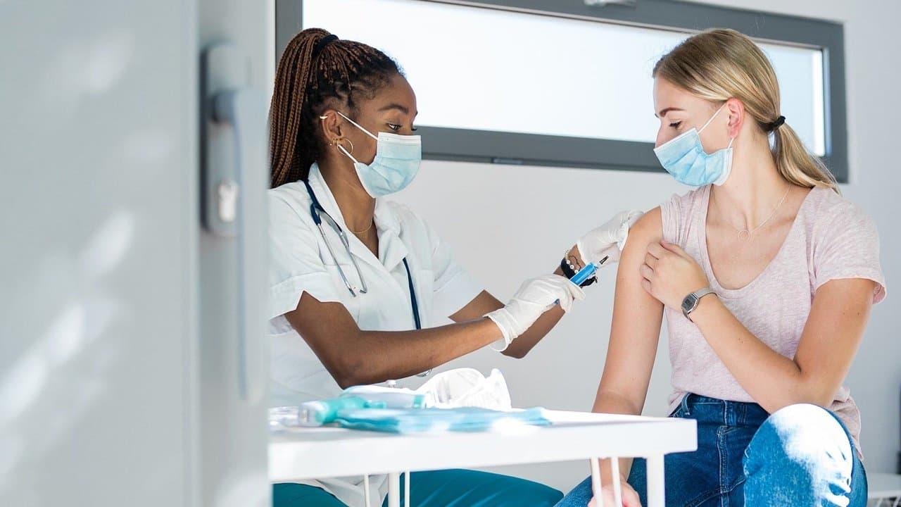 Roll Up Your Sleevesの背景画像