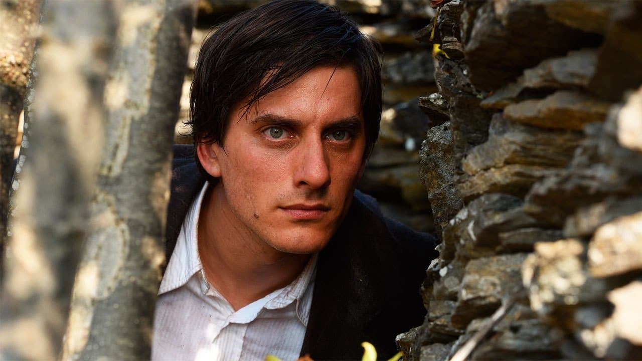 Una questione privataの背景画像