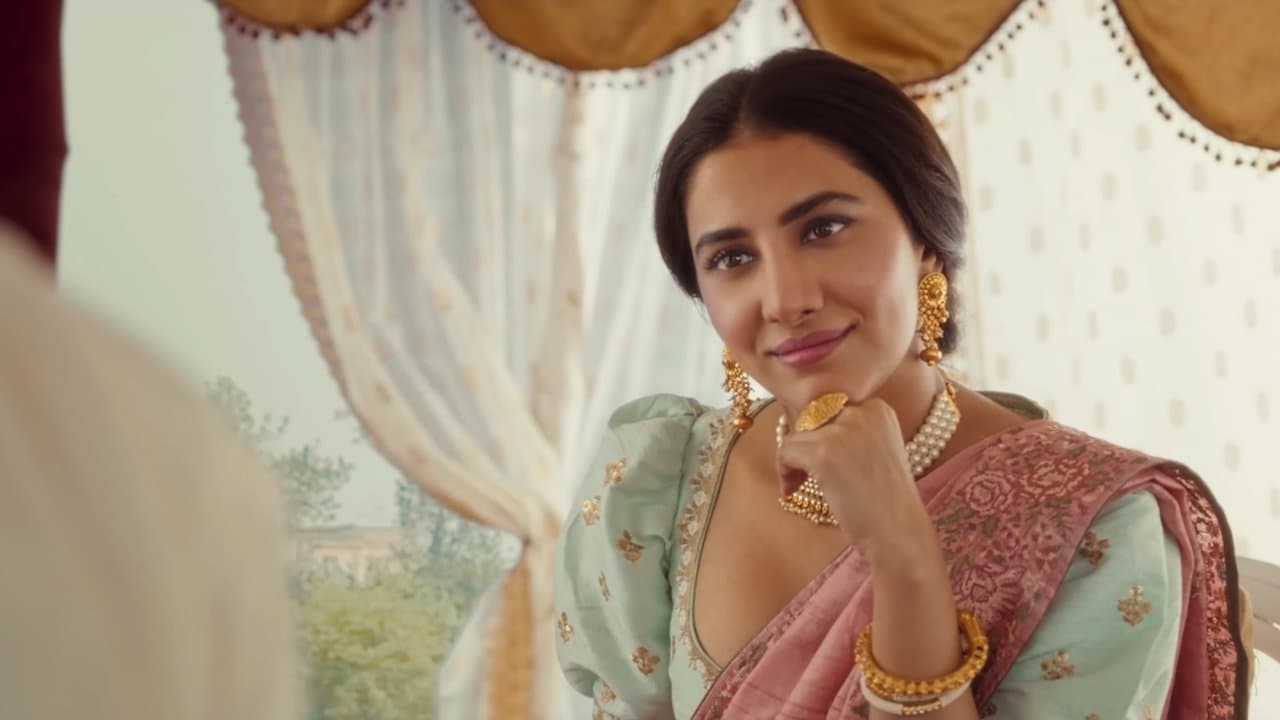 বিনোদিনী - একটি নটীর উপাখ্যানの背景画像