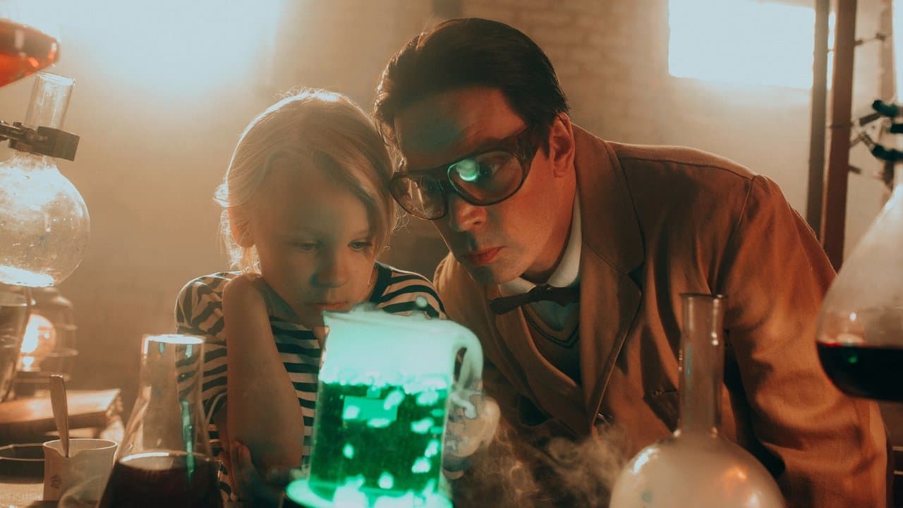 Antero Varovainen ja onnenkiviの背景画像