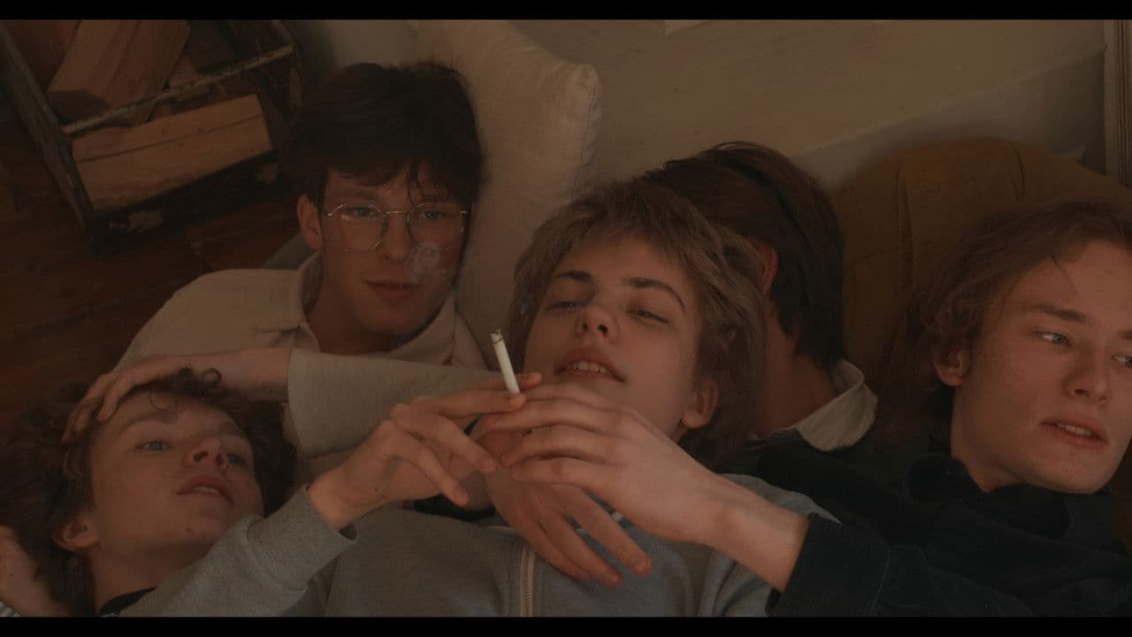 Anarhija pirms rudensの背景画像