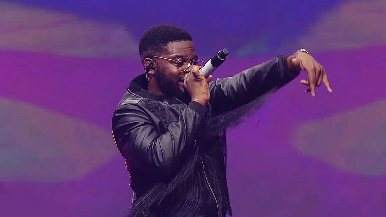 ファルズ・エクスペリエンス ザ・ムービーの背景画像