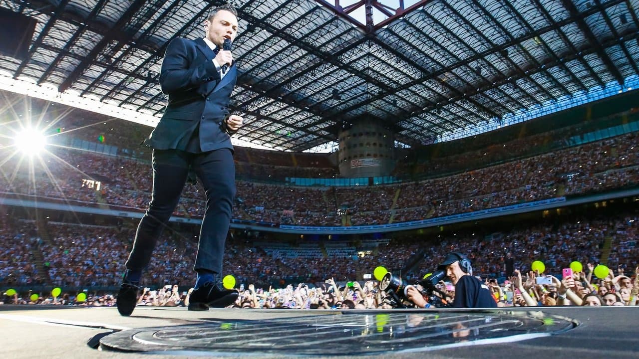 TZN - Tiziano Ferro lo Stadio Tour 2015の背景画像