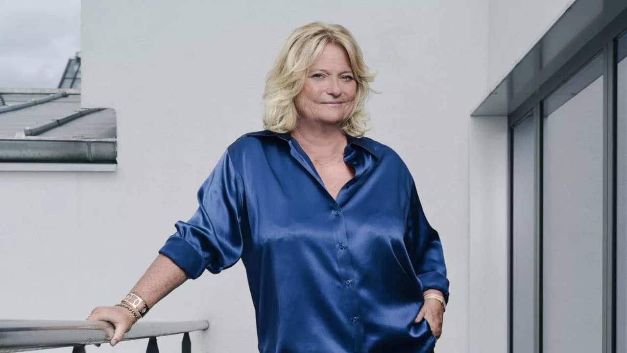 Traquer l'invisible - Nos chercheurs face à la menace mondiale des virus et des bactériesの背景画像