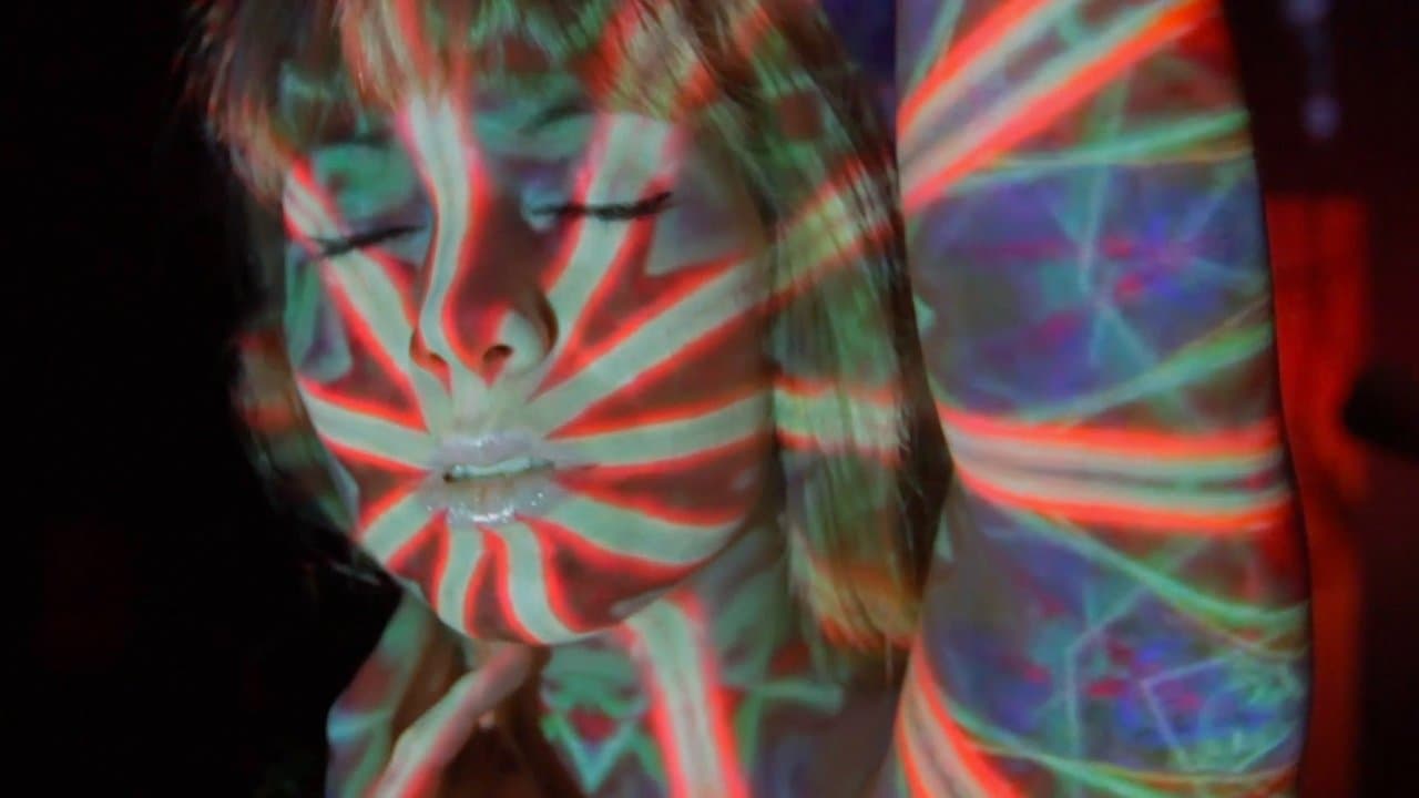 Mondo Stranoの背景画像