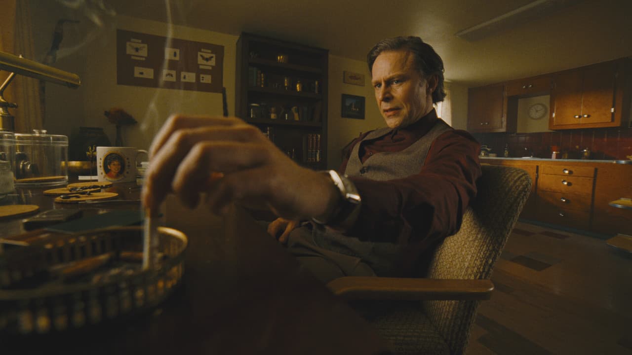 A Good Dark Roast - A Mr. Henderson Storyの背景画像