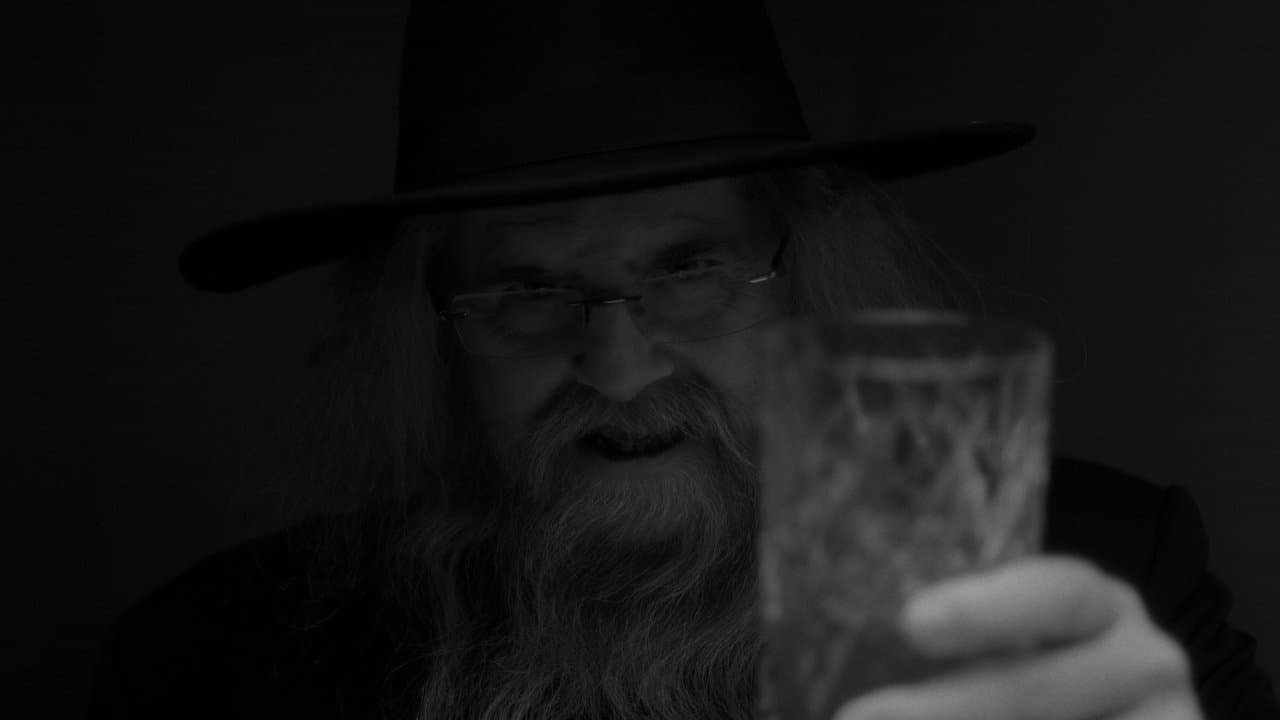 E is for Expiationの背景画像