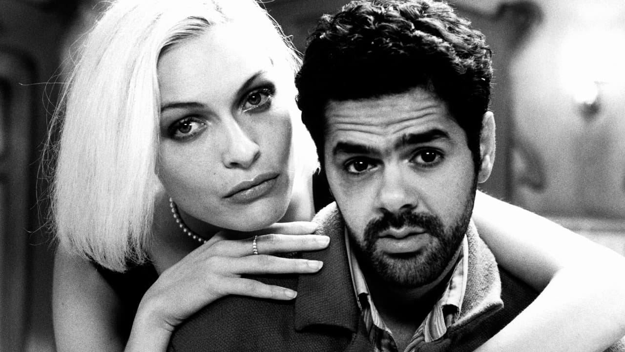 アンジェラの背景画像