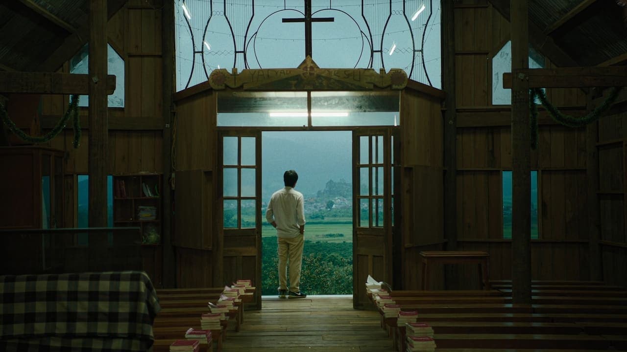 Bên Trong Vỏ Kén Vàngの背景画像