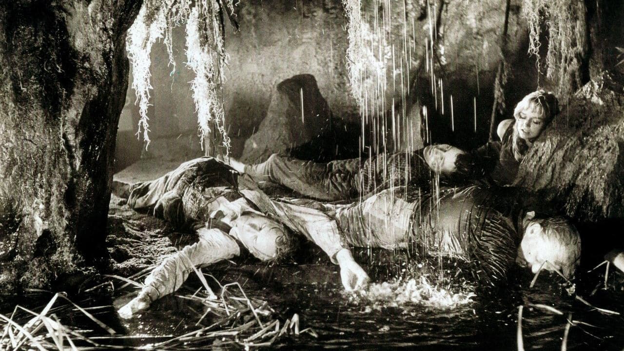 Attack of the Giant Leechesの背景画像