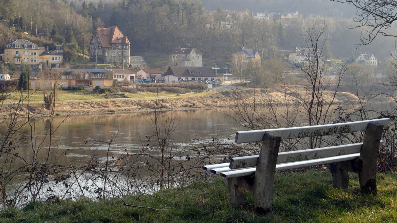 Zustand und Geländeの背景画像