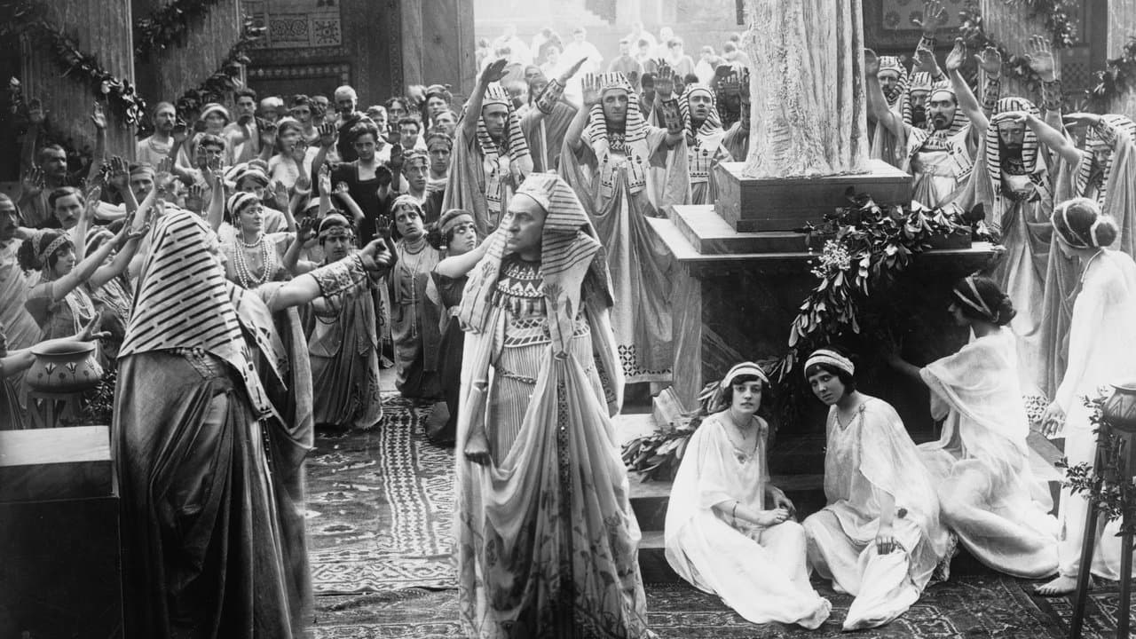 Gli ultimi giorni di Pompeiの背景画像