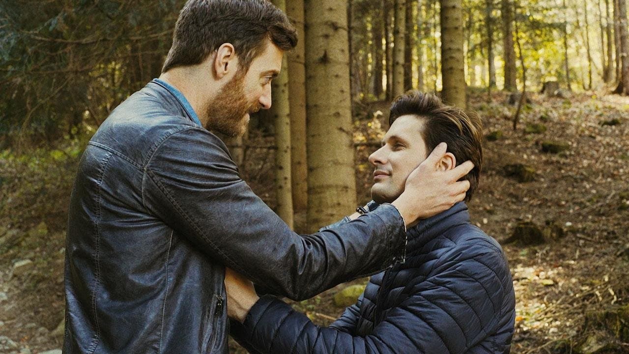 Complete Strangersの背景画像