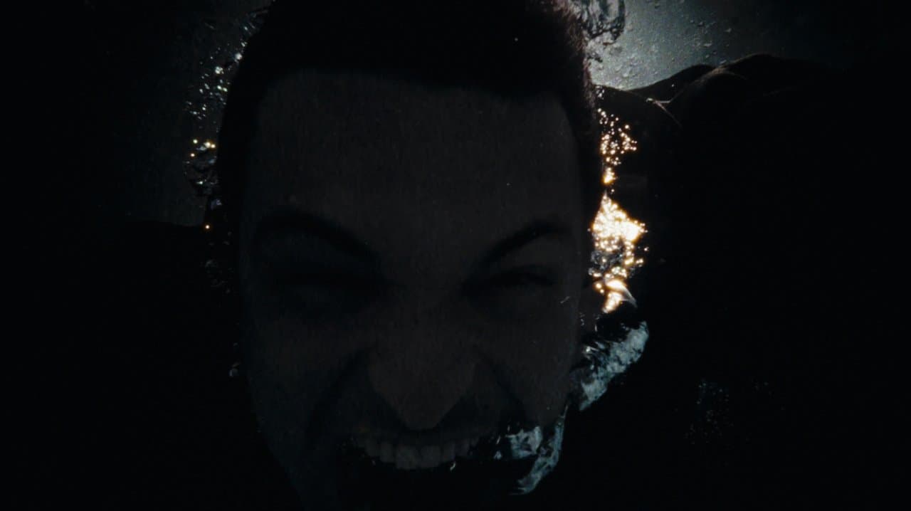 Nuclearの背景画像