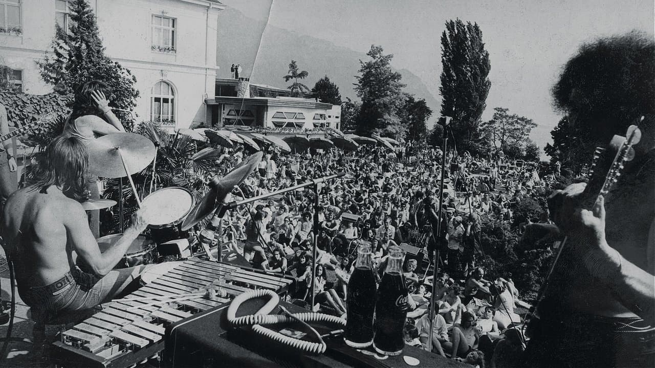 They All Came Out to Montreuxの背景画像