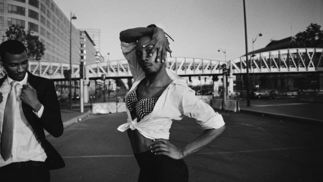 Paris Is Voguingの背景画像