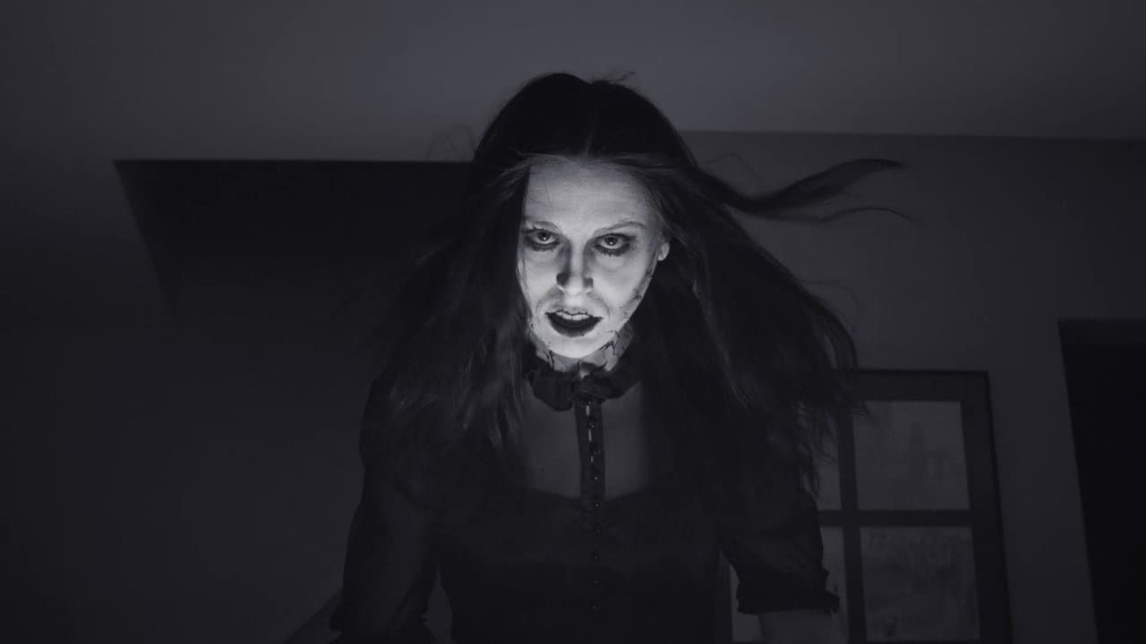 A Ghost Waitsの背景画像