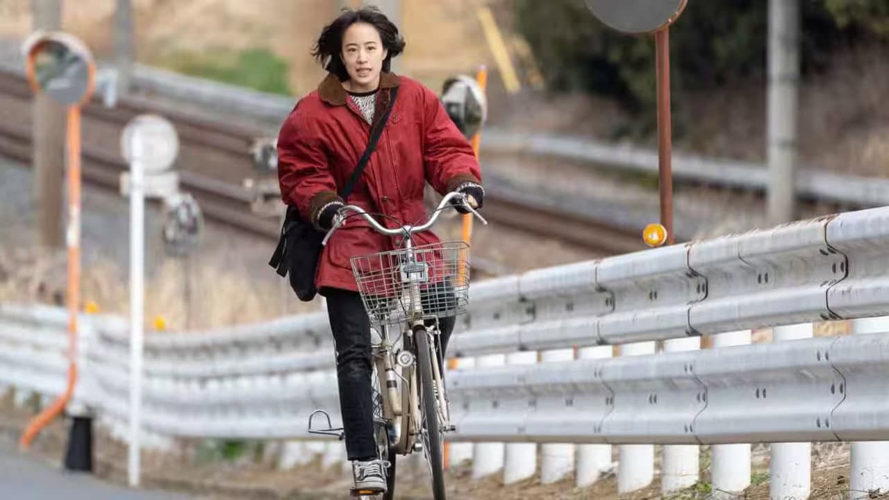 燕は戻ってこないの背景画像