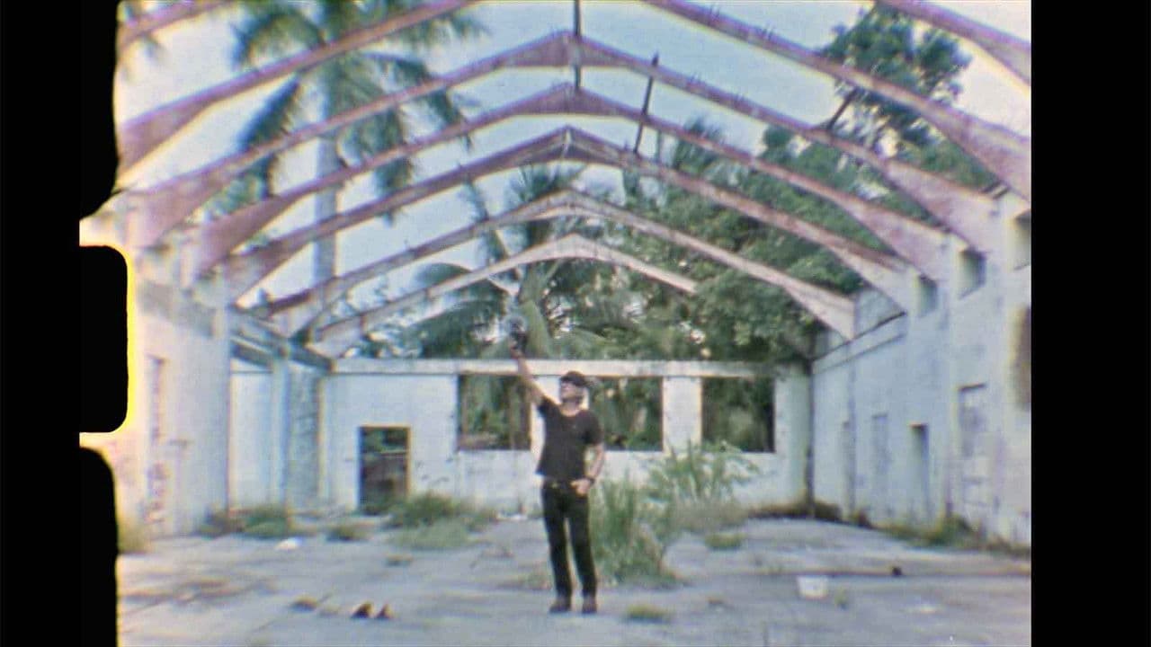 Blockbuster Where a Giant Monster Destroys a Townの背景画像