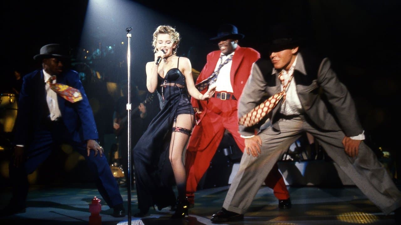 Kylie Minogue: Live in Dublinの背景画像