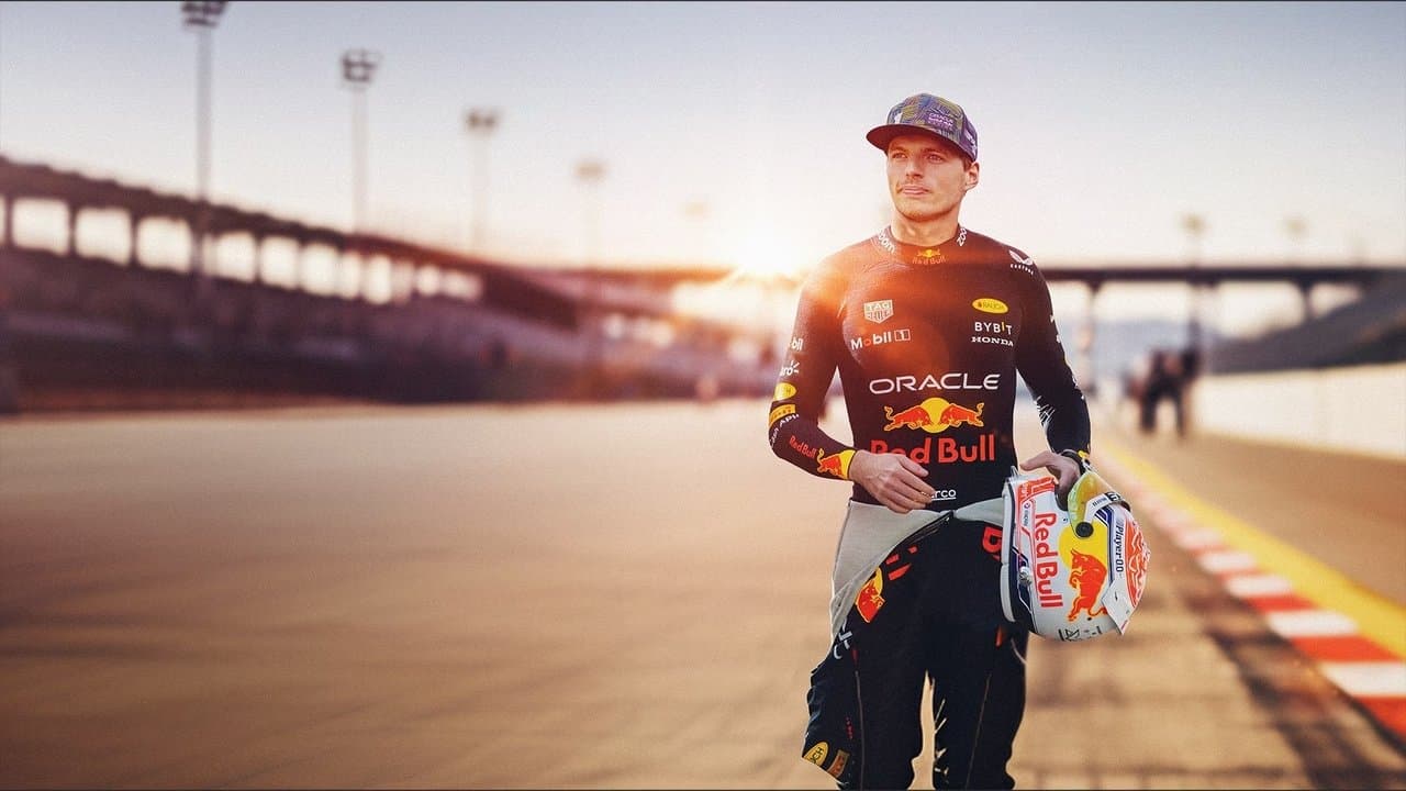 Max Verstappen - Off the Beaten Trackの背景画像
