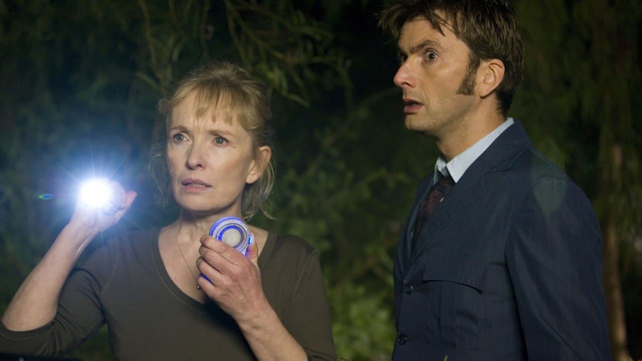 Doctor Who: The Waters of Marsの背景画像