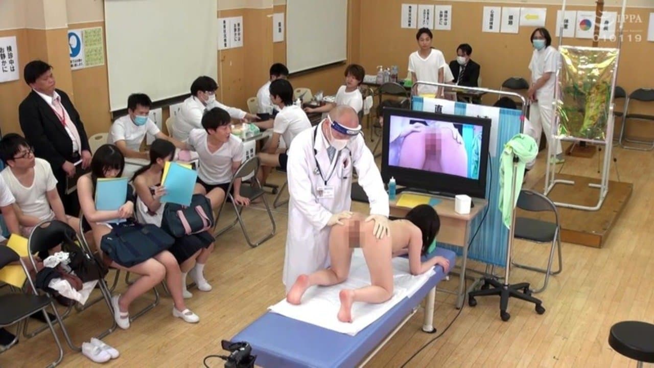 羞恥新入生発育健康診断2020～真夏～の背景画像